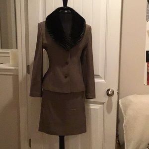 Amanda Smith Classic 2piece Vintage Tweed Suit